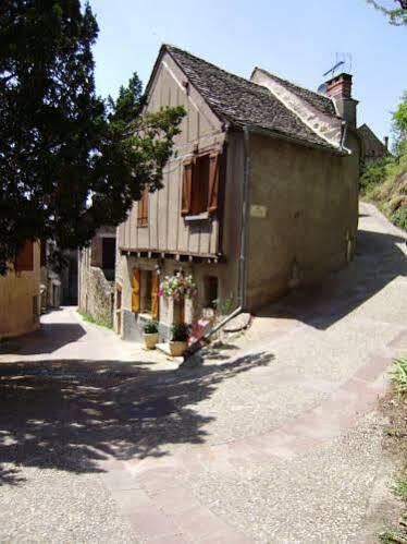 Chambre D'Hotes De La Bastide De Najac Bed & Breakfast Exterior photo